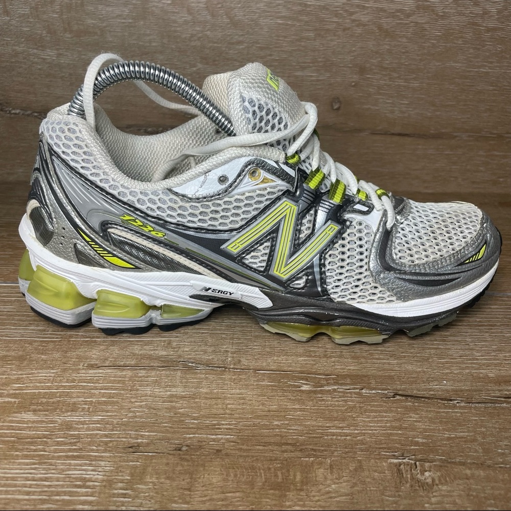 Women’s New Balance 1226